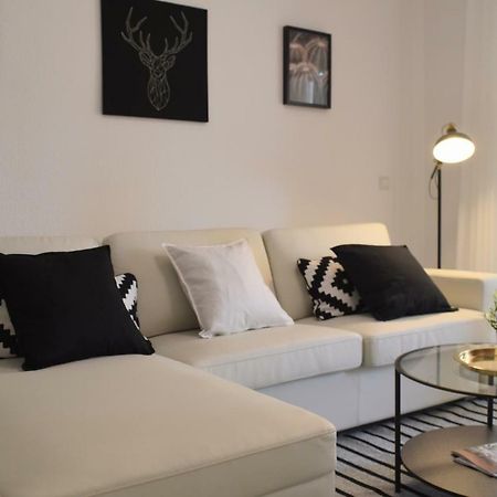 Homely Malaga Don Cristian Con Parking Privado Exterior foto