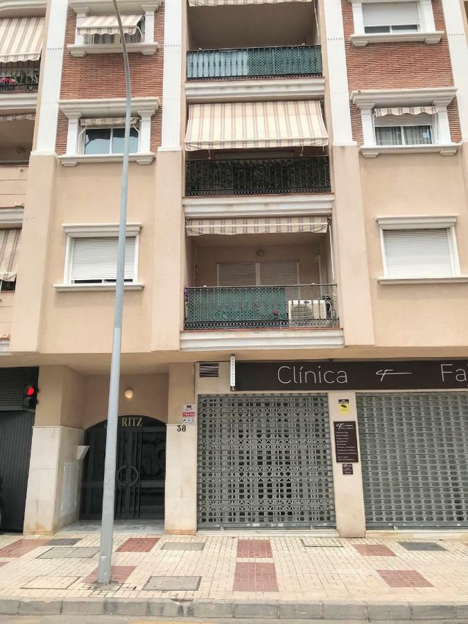 Homely Malaga Don Cristian Con Parking Privado Exterior foto